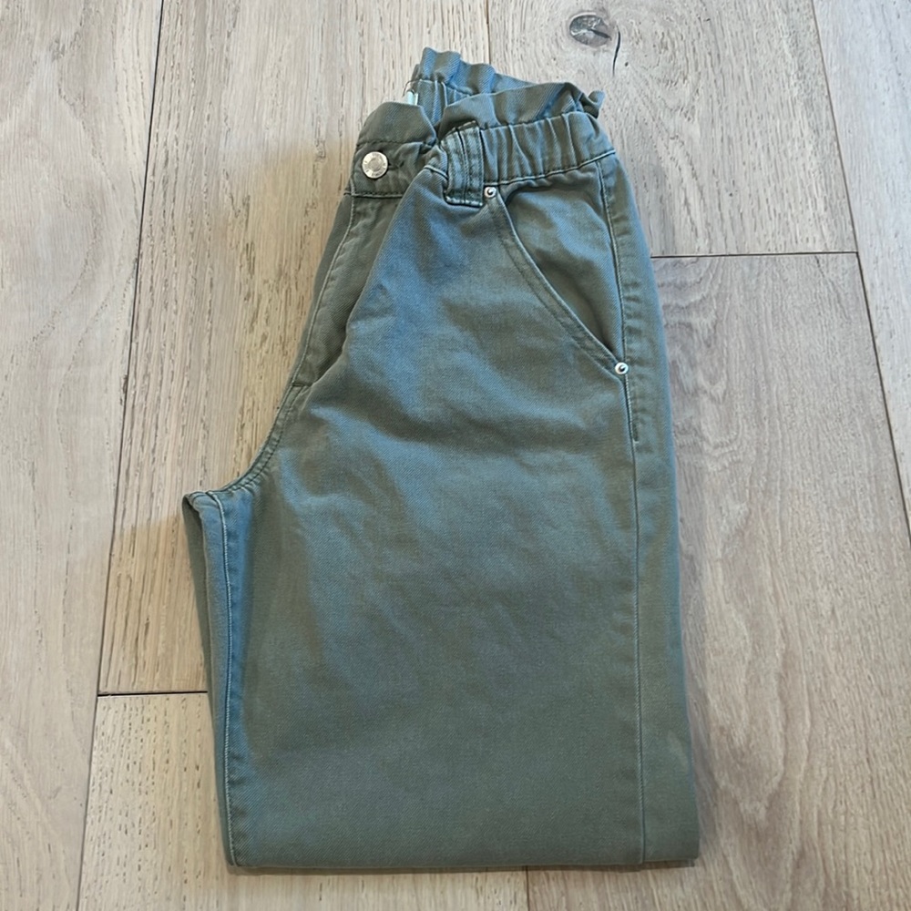 Forever 21 Paper Bag Waist Premium Denim Jeans in Size Small